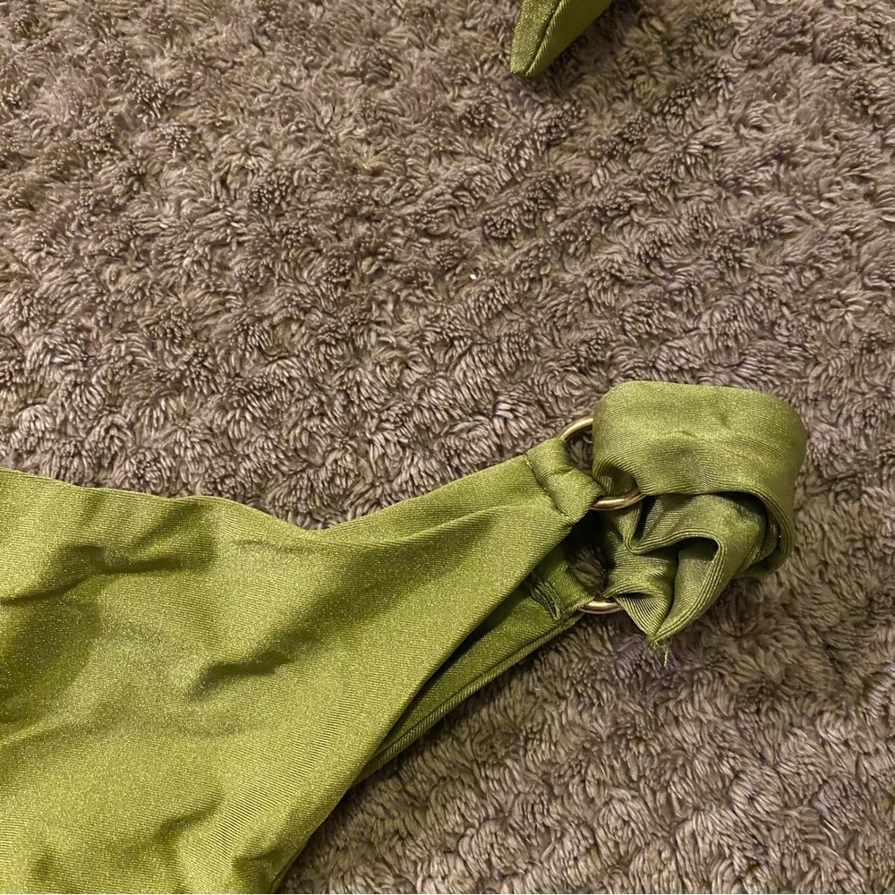 Green Bikini Set - Picture 4 of 6